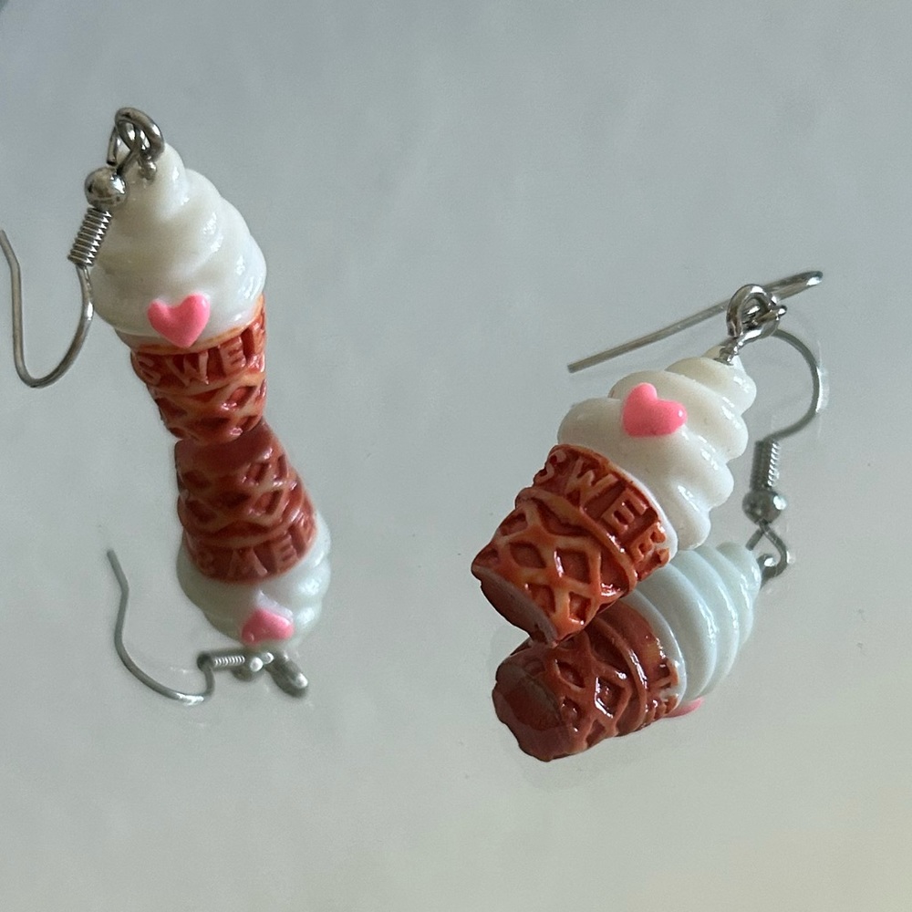 Vanilla Ice Cream Cone Fashion Earrings